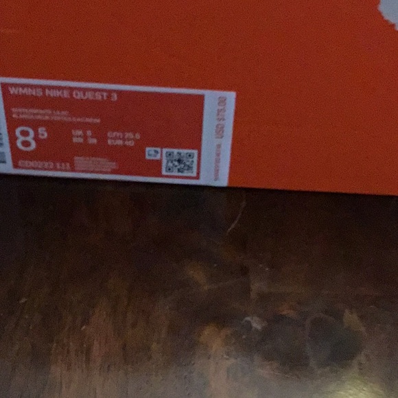 NIKE WOMENS QUEST 3 RUNNING SHOE - Picture 10 of 12